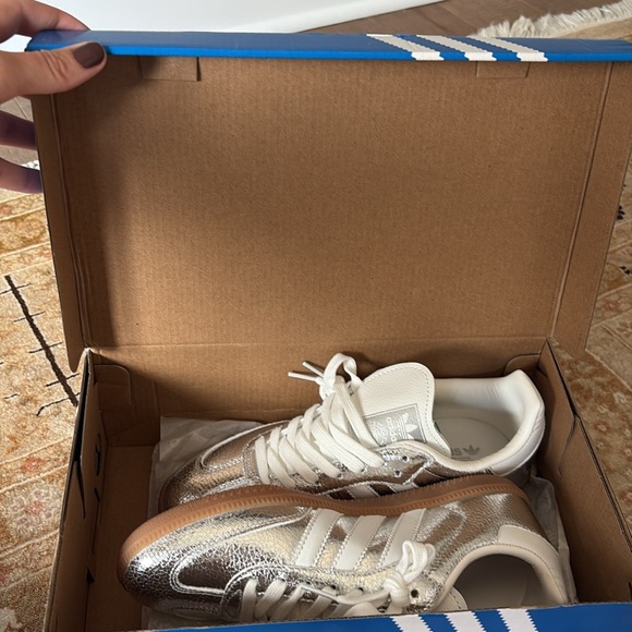 Adidas Women's Silver and White Sambas NWT - Picture 6 of 8